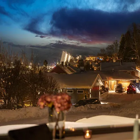 Arctic Homes - The View *